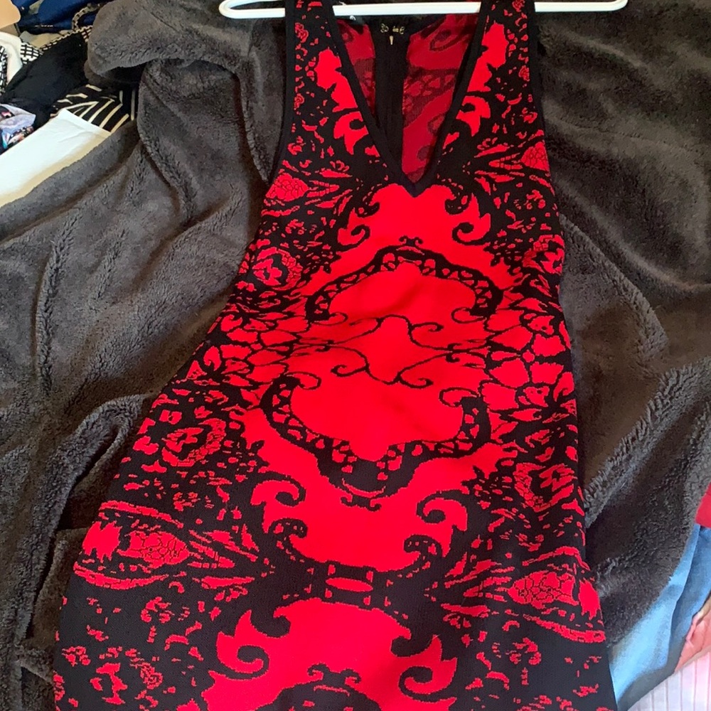 Stunning black and red Bebe stretchy bodycon dress